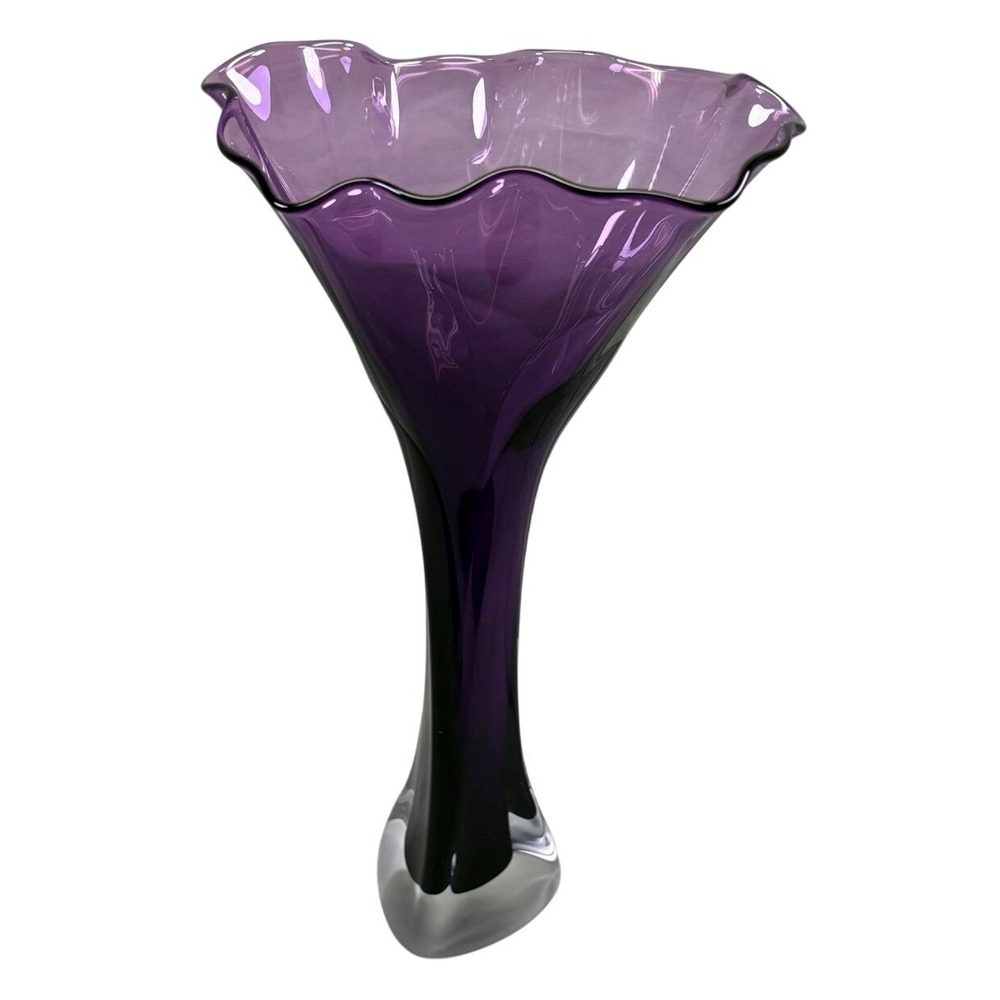 Jonathan Winfisky Art Glass Ruffled Vase Hand Blown Amethyst Fluted‎ Flower Vase
